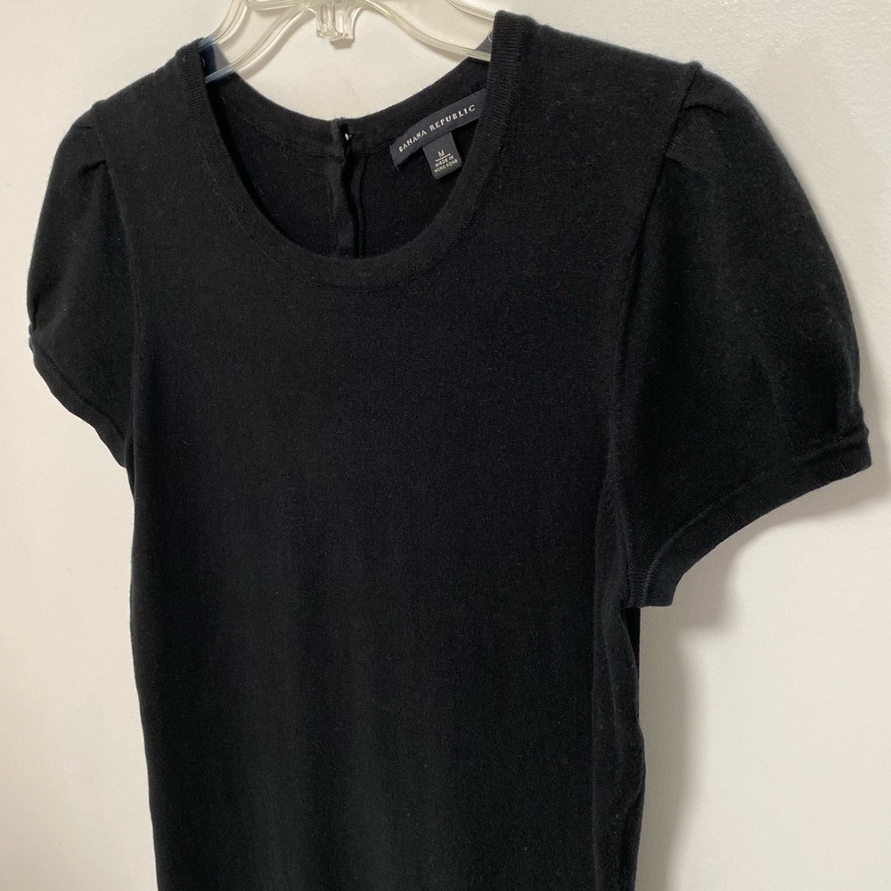 Black short sleeve sweater top